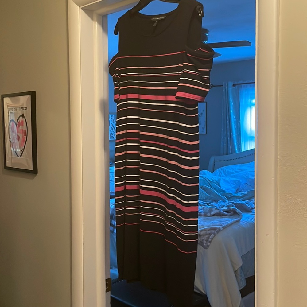 Black/pink knit cold shoulder WHBM dress size medium